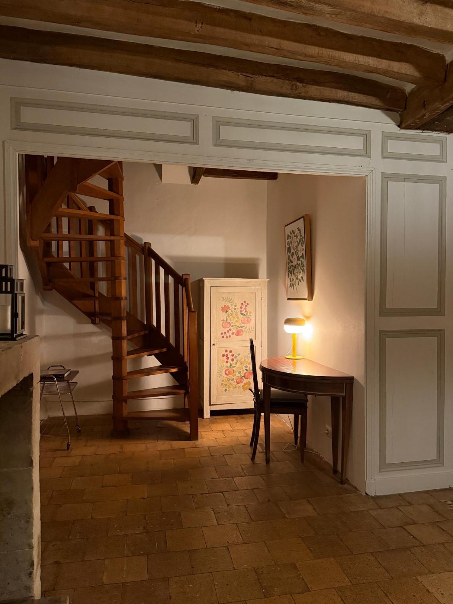 Le Charme De L'Ancien Au Calme Et A 8 Min De Chenonceaux Apartment La Croix-en-Touraine Exterior foto